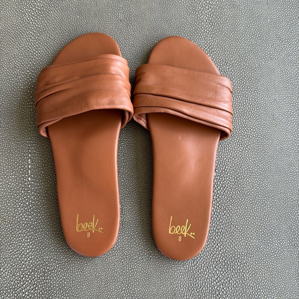 Beek sandals